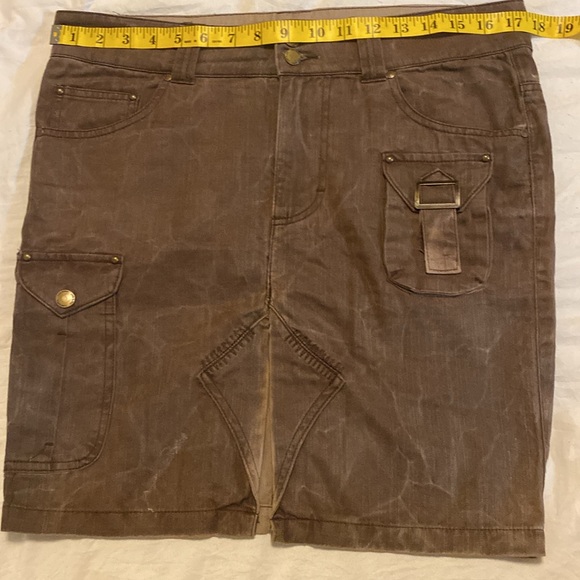 Cute little cargo skirt - Picture 4 of 8